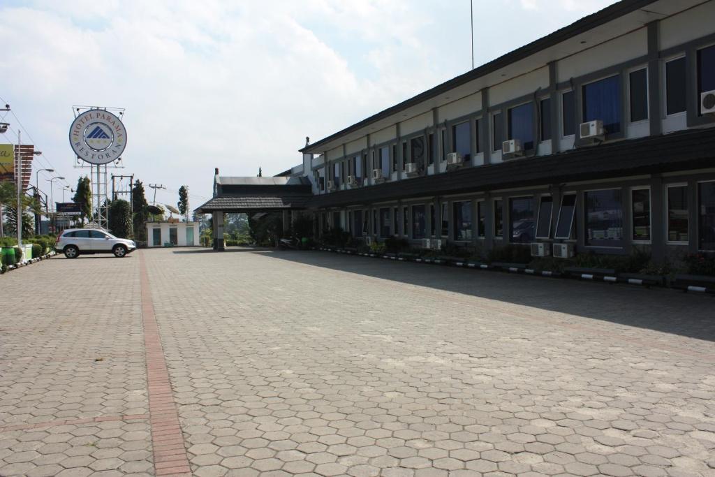Hotel Parama Puncak Exteriör bild